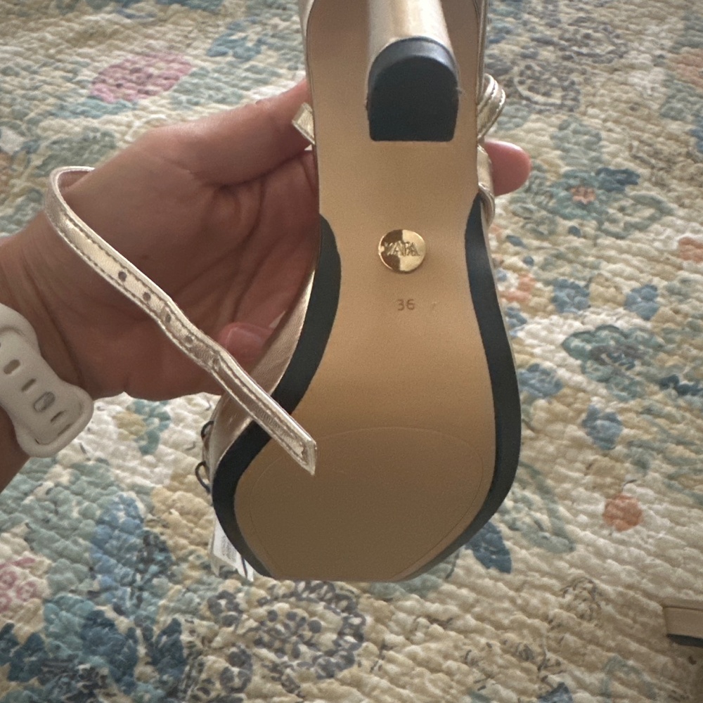 Zara Sandals - Picture 3 of 3